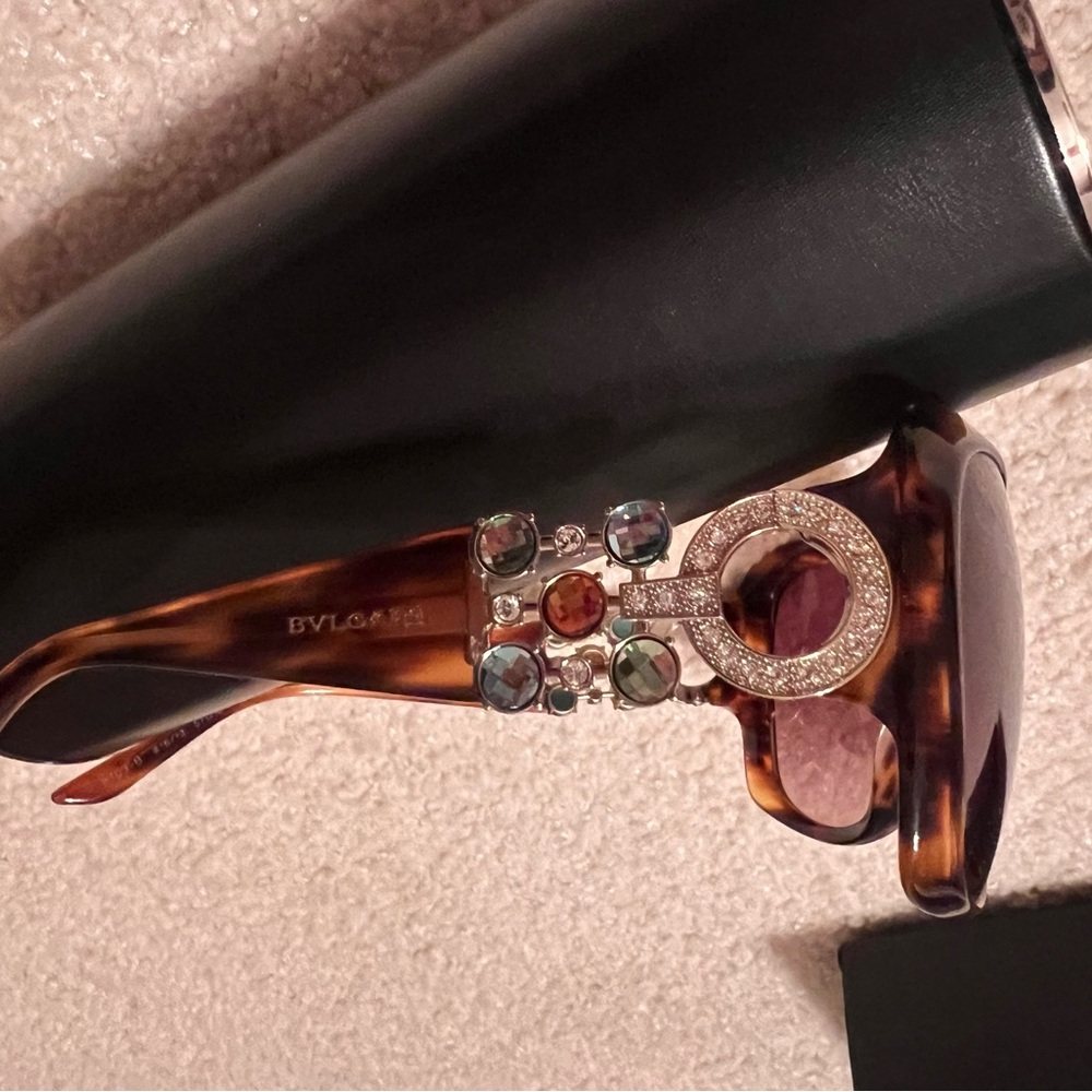 BVLGARI BV8103B Sunglasses